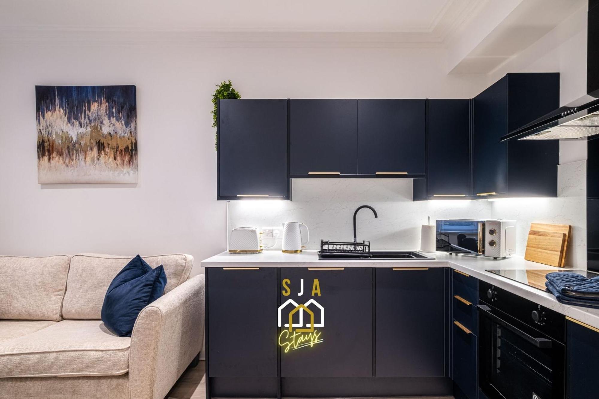 Holburn Hideaway - Sja Stays - Modern 2 Bed Apartment Aberdeen Exterior foto