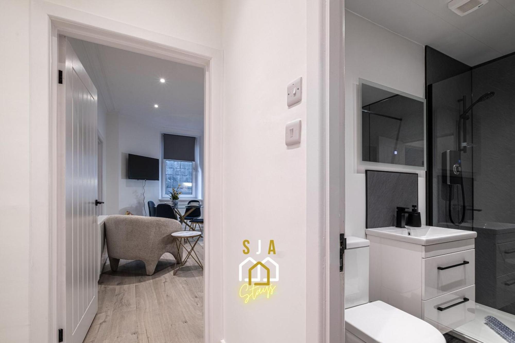 Holburn Hideaway - Sja Stays - Modern 2 Bed Apartment Aberdeen Exterior foto